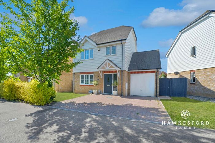 3 Bedroom Detached House For Sale In Eveas Drive, Sittingbourne, ME10