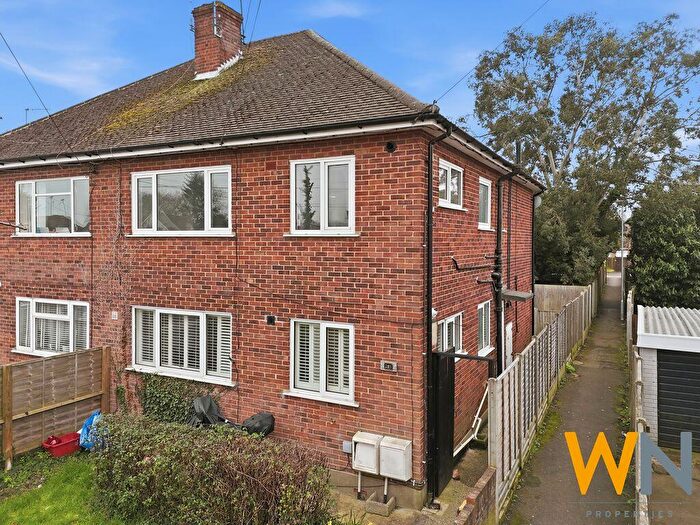 2 Bedroom Maisonette For Sale In Rayleigh Road, Brentwood, CM13