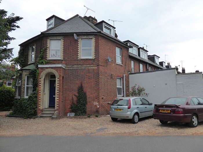 1 Bedroom Flat To Rent In Erleigh Road, Reading, Berkshire, RG1