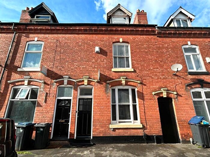 3 Bedroom Semi Detached House To Rent In Mostyn Road, Edgbaston, Birmingham, B16