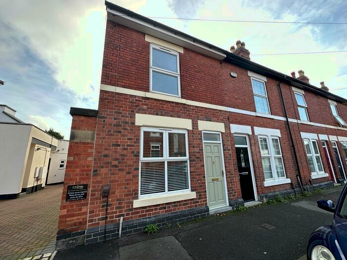 2 Bedroom House To Rent In Thornhill Road, Derby, DE23