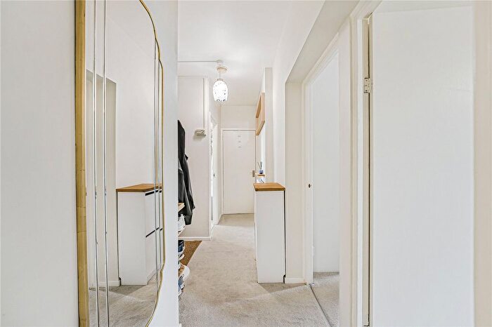 1 Bedroom Flat For Sale In George Row, London, SE16