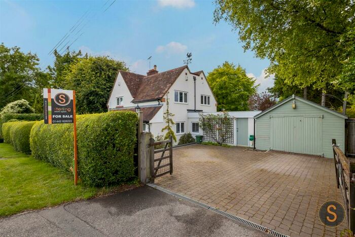 4 Bedroom Detached House For Sale In Icknield Way, Drayton Holloway, Tring, HP23