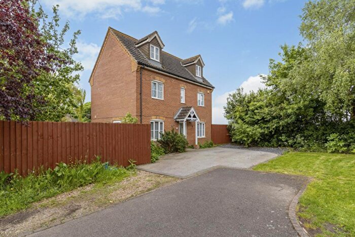 4 Bedroom Detached House For Sale In Barley Grove, Deeping St. Nicholas, PE11