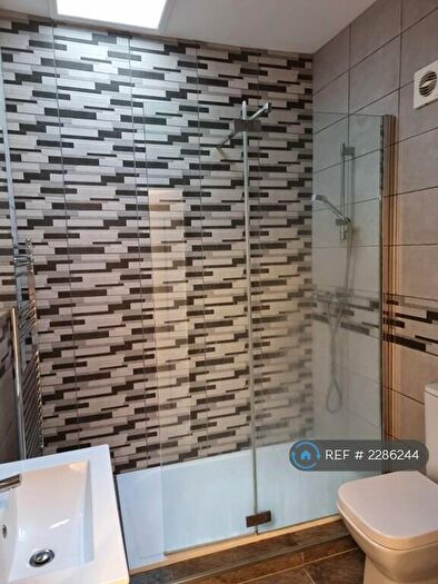 2 Bedroom Flat To Rent In Pier St, Plymouth, PL1