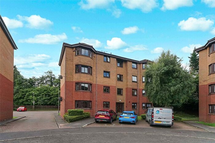 2 Bedroom Flat For Sale In Lion Bank, Kirkintilloch, Glasgow, East Dunbartonshire, G66