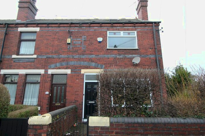4 Bedroom End Of Terrace House To Rent In Aketon Road, Cutsyke, Castleford, WF10