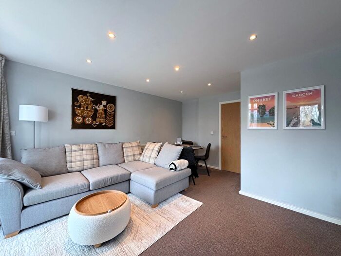 1 Bedroom Flat For Sale In Morphou Road, Edgar House, NW7