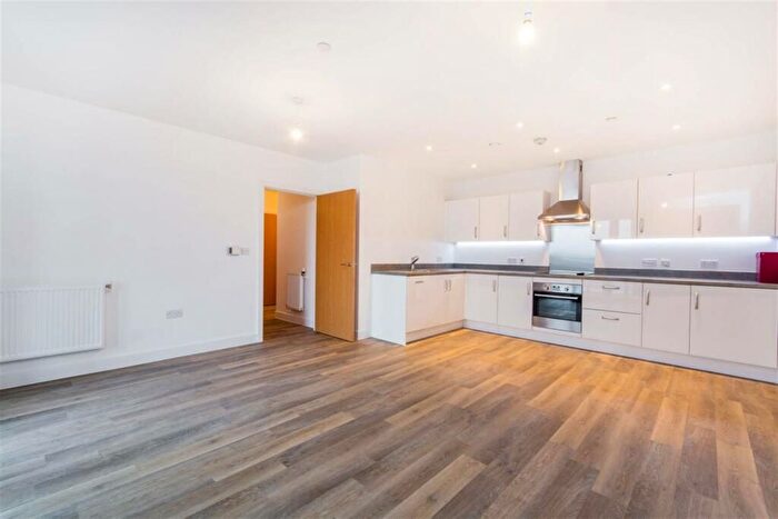 2 Bedroom Flat To Rent In Tavernelle House, High Street, Sutton, SM1