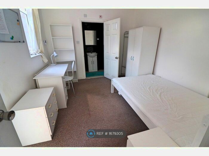 1 Bedroom Property To Rent In Burnsall Grove, Coventry, CV5
