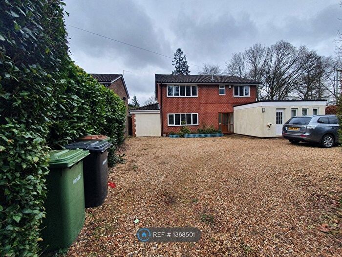 5 Bedroom Detached House To Rent In Pine Road, Chandler's Ford, SO53