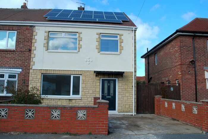 3 Bedroom Semi-Detached House To Rent In Calf Close Lane, Jarrow, NE32