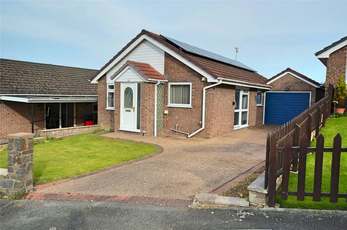 2 Bedroom Bungalow For Sale In Penarron Drive, Kerry, Newtown, Powys, SY16