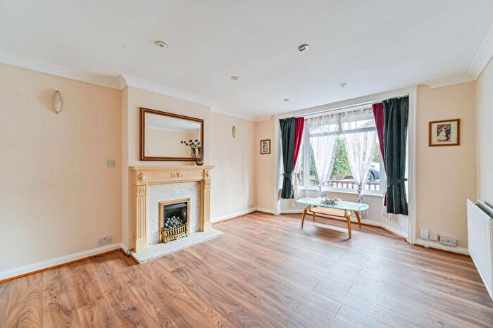 3 Bedroom Semi-Detached House To Rent In Appleton Road, Kidbrooke, London, SE9