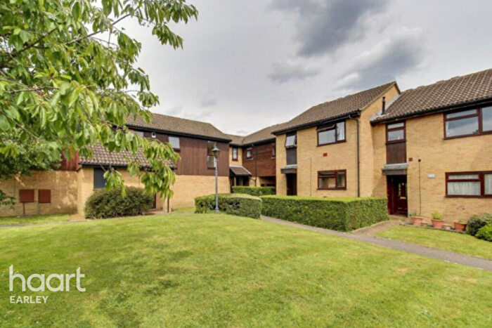 1 Bedroom Terraced House To Rent In Fleetham Gardens, Reading, RG6