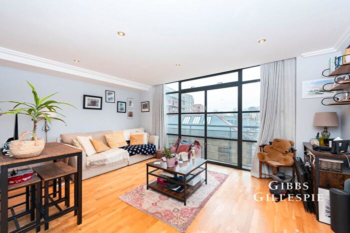 1 Bedroom Flat To Rent In Point Wharf Lane, Brentford, TW8