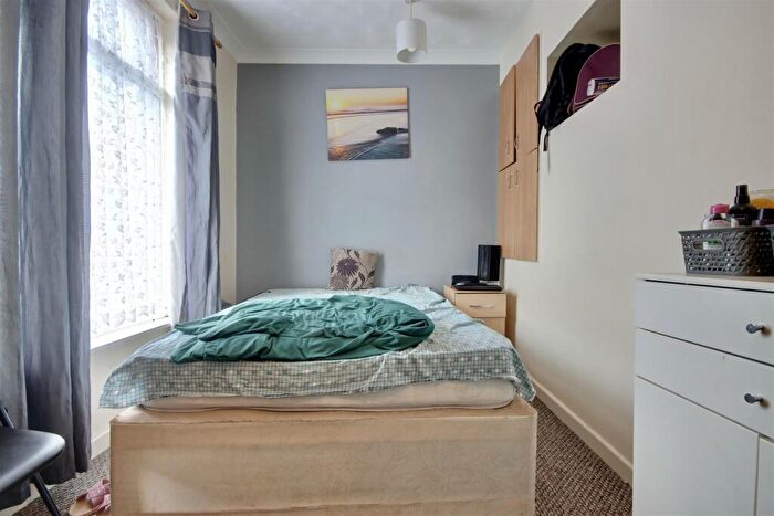 4 Bedroom Terraced House To Rent In Langley Road, Portsmouth, PO2