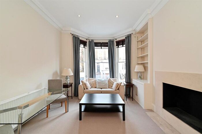1 Bedroom Apartment To Rent In Fawcett Street, Chelsea, SW10
