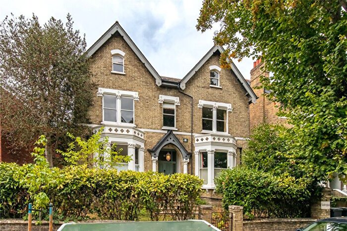 7 Bedroom Detached House For Sale In Avenue Crescent, London, W3