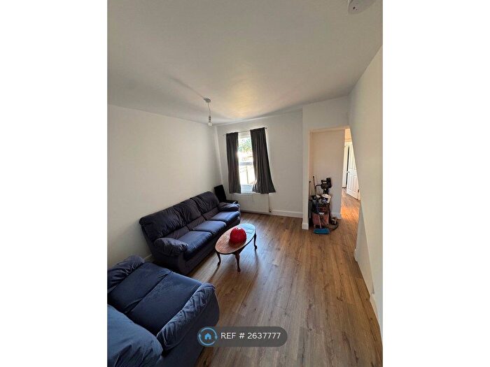 5 Bedroom Terraced House To Rent In Denton Road, Enfield, N18