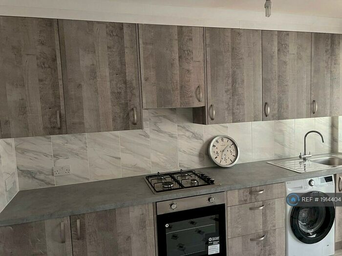 2 Bedroom End Of Terrace House To Rent In Tarling Road, E16