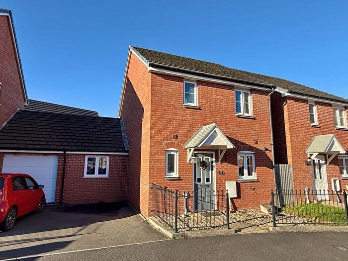 3 Bedroom Link Detached House For Sale In Millstone Close, Weston-Super-Mare - Extended, BS24