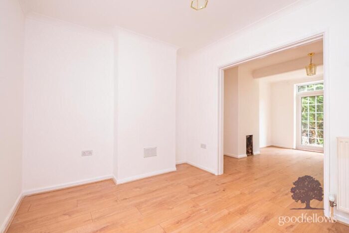 3 Bedroom Terraced House To Rent In Bordesley Road, Morden, SM4