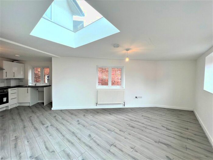 1 Bedroom Flat To Rent In Dynevor Road, Tunbridge Wells, Kent, TN4