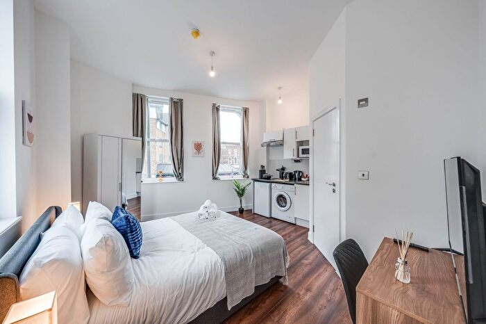 1 Bedroom Studio To Rent In A Denmark Hill, London, SE5