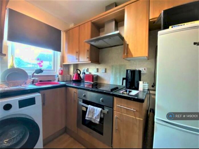 1 Bedroom Terraced House To Rent In Denholm Way, Beith, KA15
