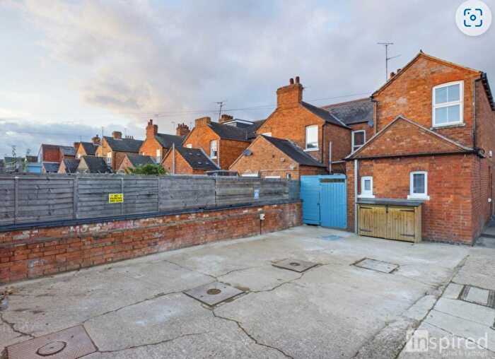 1 Bedroom Maisonette To Rent In Jersey Road, Wolverton, MK12