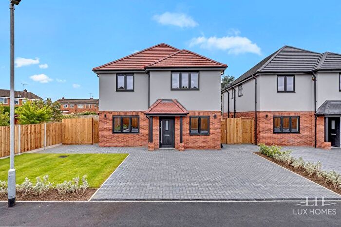 4 Bedroom Detached House For Sale In Oakland Mews, Third Avenue, SS17