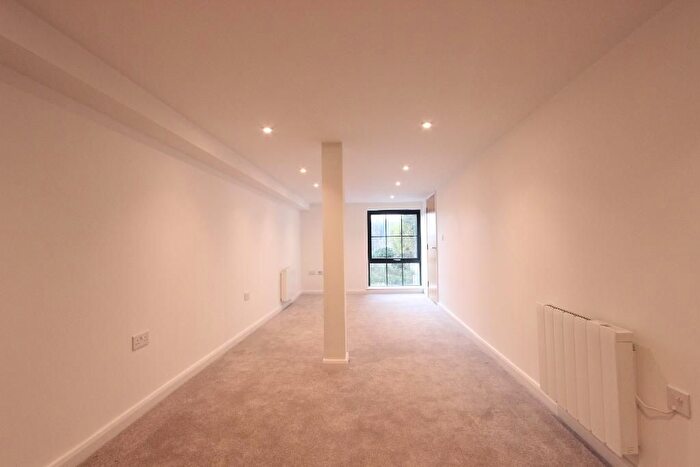 1 Bedroom Flat To Rent In St Radigunds Road, Dover, Dover, CT17