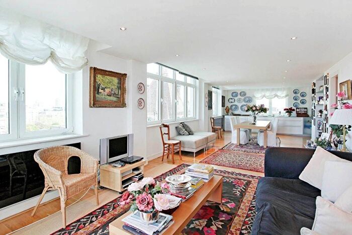 2 Bedroom Flat To Rent In Albert Embankment, Vauxhall, London, SE1