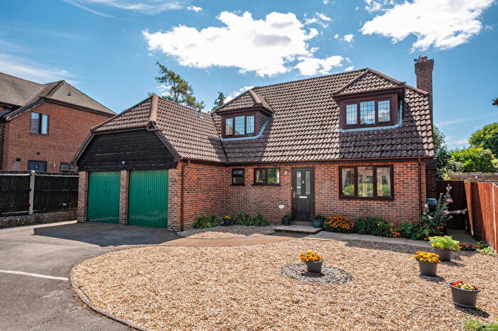 4 Bedroom Detached House For Sale In Oakley Lane, Oakley, RG23