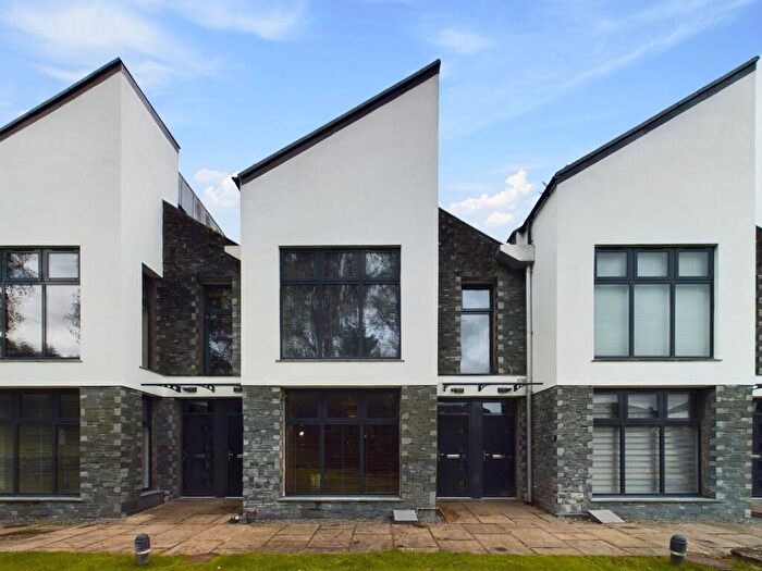 2 Bedroom Apartment For Sale In , Blue Hill Park, Ambleside, LA22