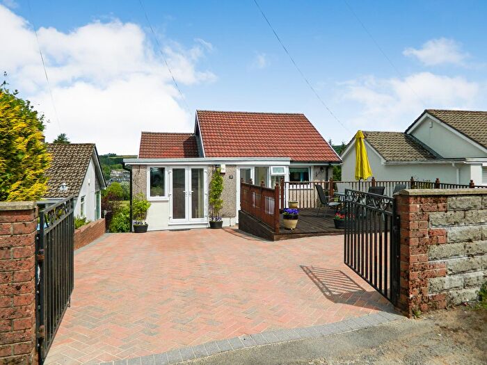 3 Bedroom Detached House For Sale In Cefn Parc, Tredegar, Blaenau Gwent, NP22