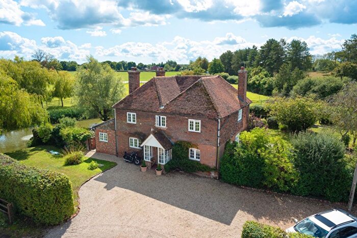 5 Bedroom Detached House For Sale In Biddenden Road, Headcorn, TN27
