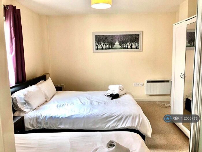 1 Bedroom Flat To Rent In Beckhampton Street, Swindon, SN1