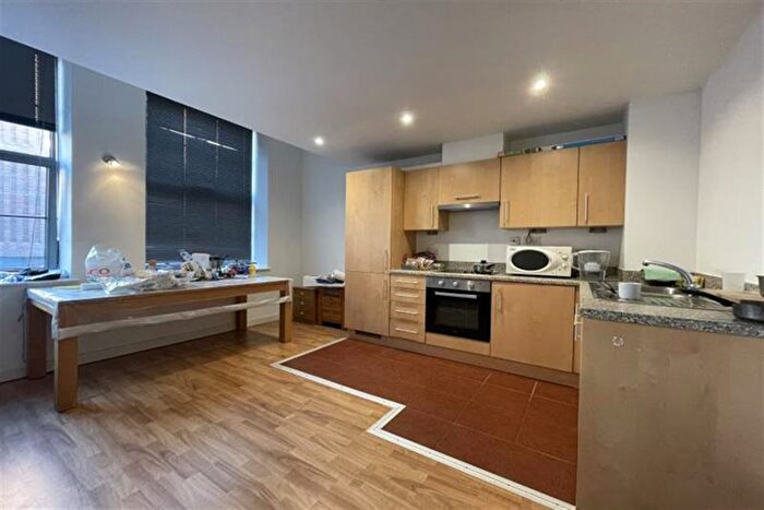 1 Bedroom Flat To Rent In The Hicking Building, Queens Road, NG2