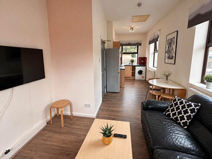 3 Bedroom Flat To Rent In Broomhall Street, Sheffield, S3