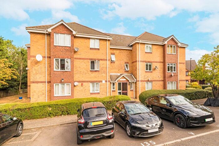 2 Bedroom Flat To Rent In Franklin Way, Croydon, CR0