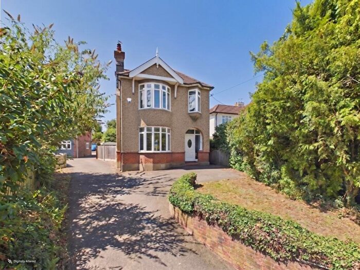 3 Bedroom Detached House For Sale In Bells Lane, Hoo, Rochester, ME3
