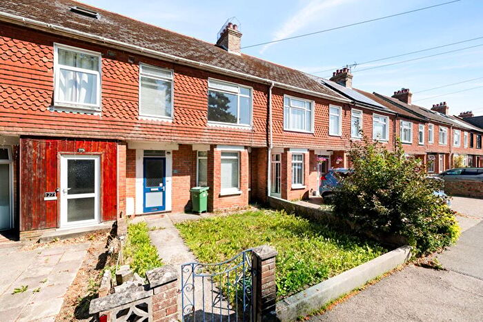 3 Bedroom Terraced House For Sale In Hawkins Road, Folkestone, CT19