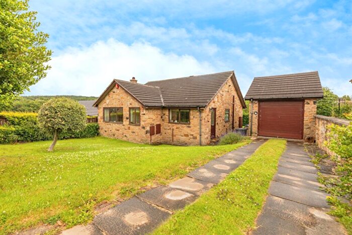 3 Bedroom Detached Bungalow For Sale In Martin Croft, Silkstone, Barnsley, S75