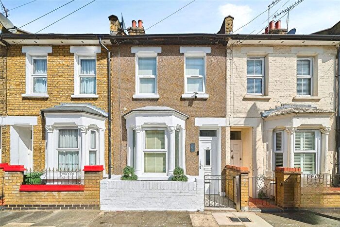 2 Bedroom Terraced House For Sale In Glenavon Road, London, E15