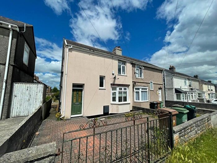 3 Bedroom Semi Detached House For Sale In Queens Road, West Park, PL5