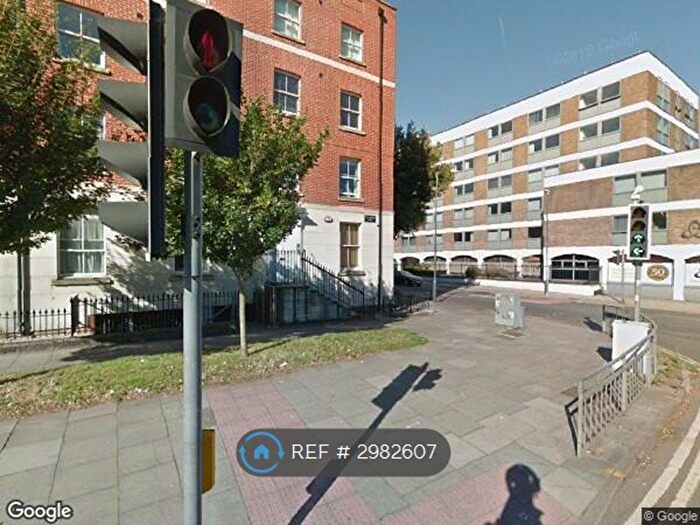 2 Bedroom Flat To Rent In New Dover Road, Canterbury, CT1