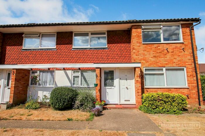 2 Bedroom Maisonette To Rent In Walton Road, East Molesey, KT8