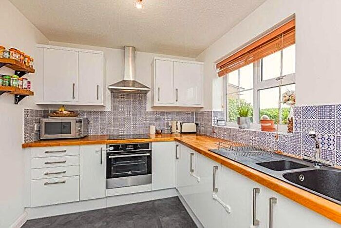 3 Bedroom Semi-Detached House To Rent In Wordsworth Road, Horfield, Bristol, BS7